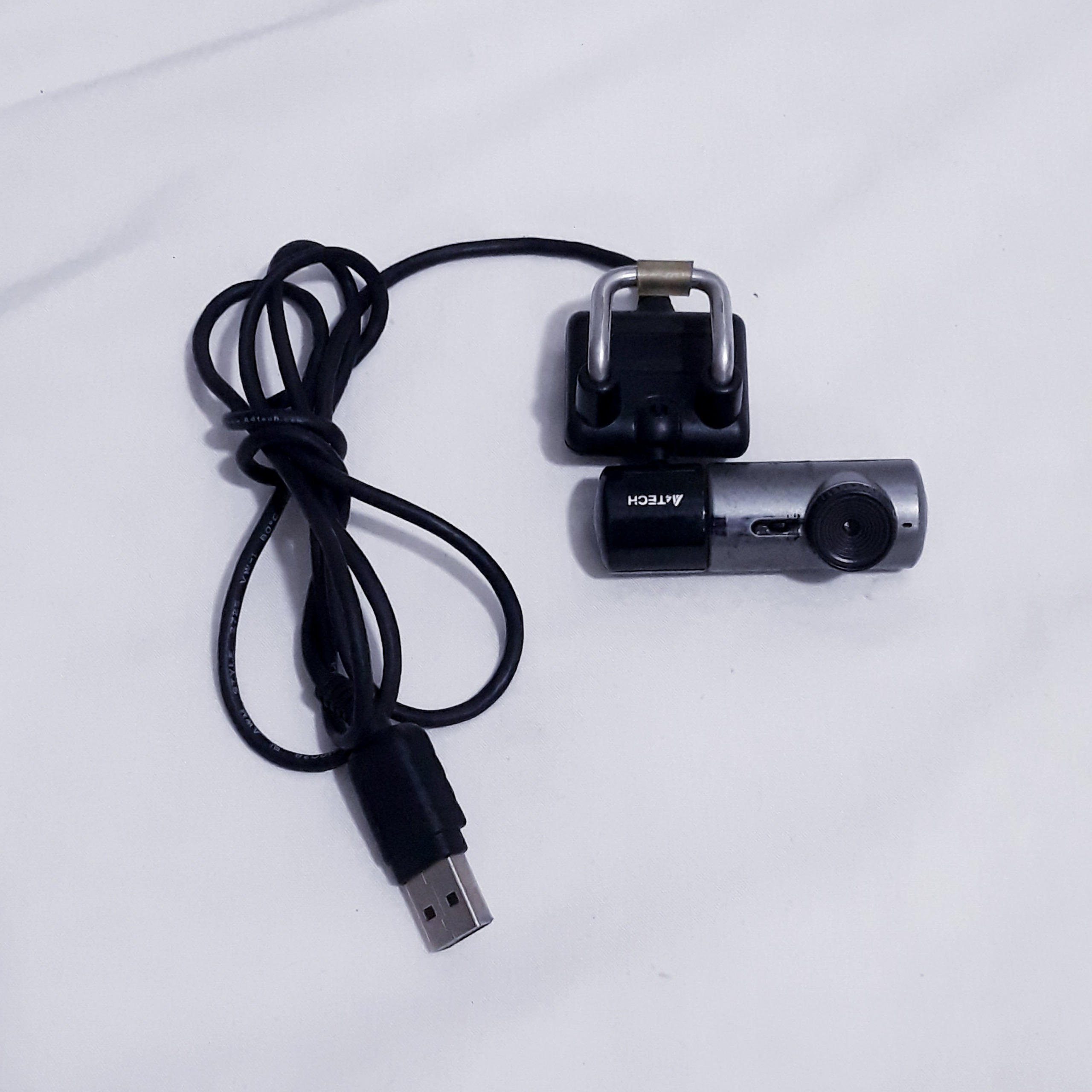 وب کم ای فورتک دست دوم طبق توضیحات