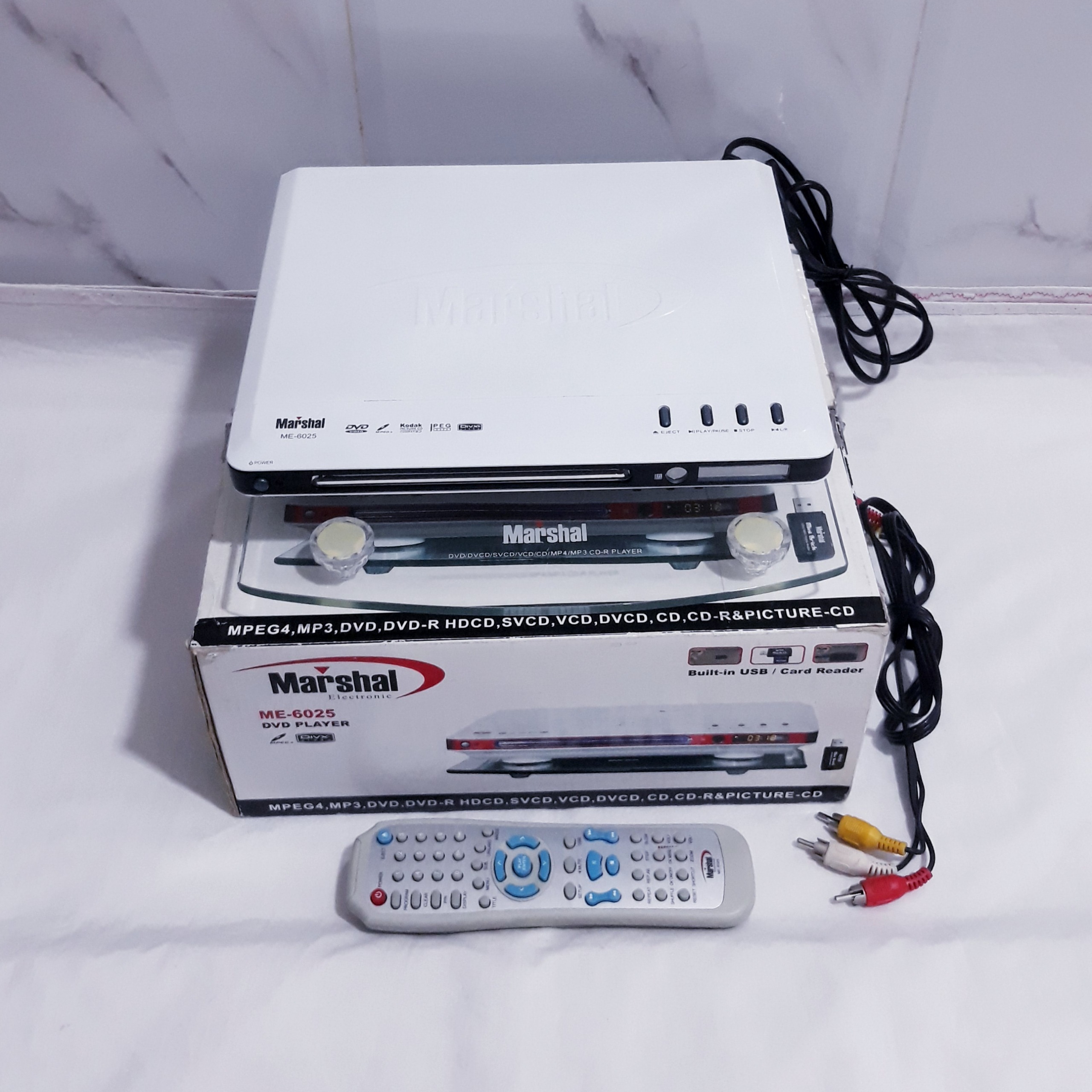 دی وی دی پلیر مارشال با لوازم سالم