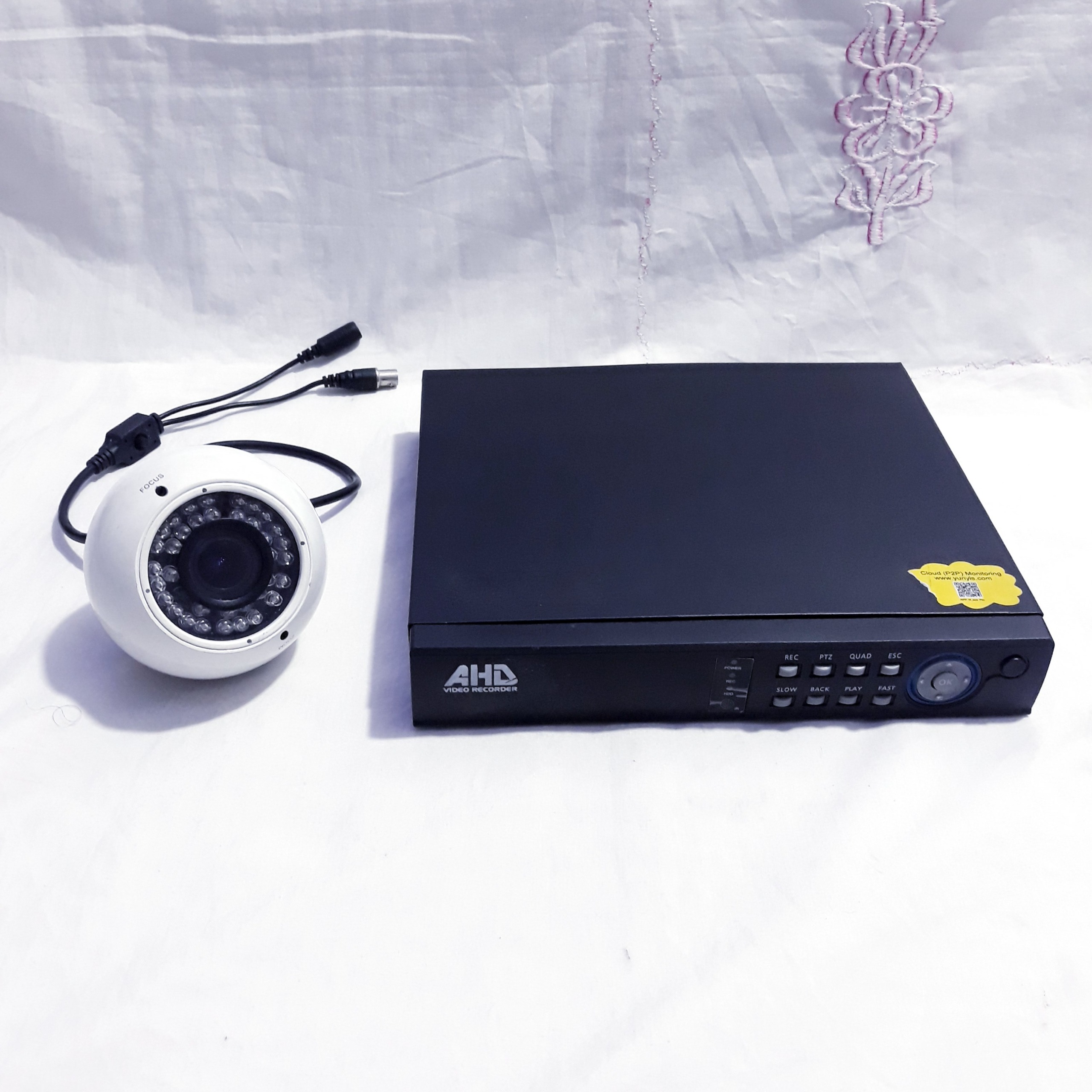 دستگاه DVR چهارکانال ودوربین طبق تصاویر وتوضیحات