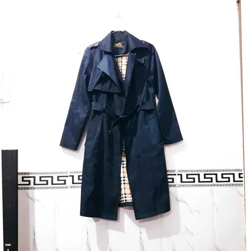 مانتو یا بارانی براق زنانه سایز 42 XL