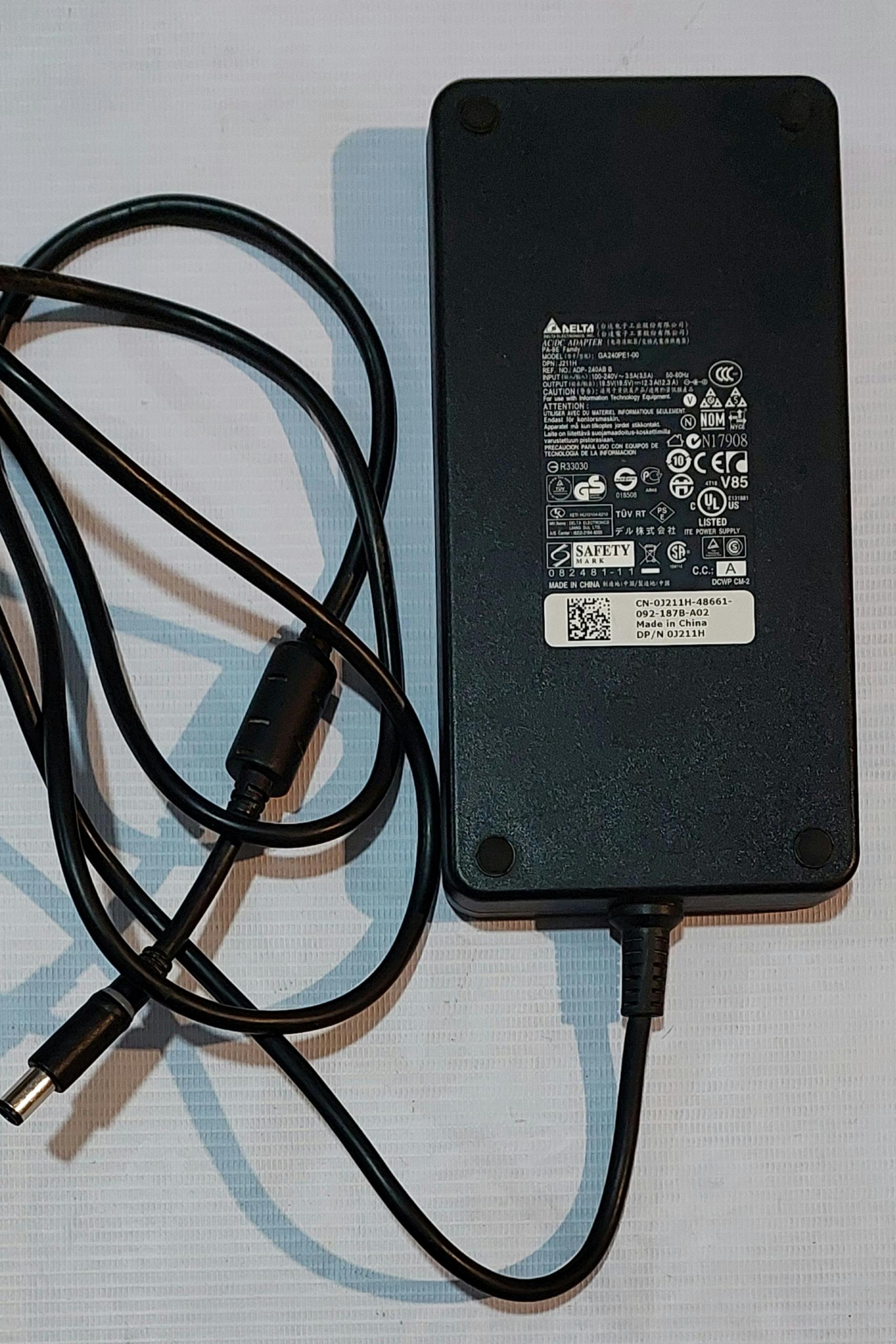 شارژر لپ تاپ مدل DELTA GA240PE1-100