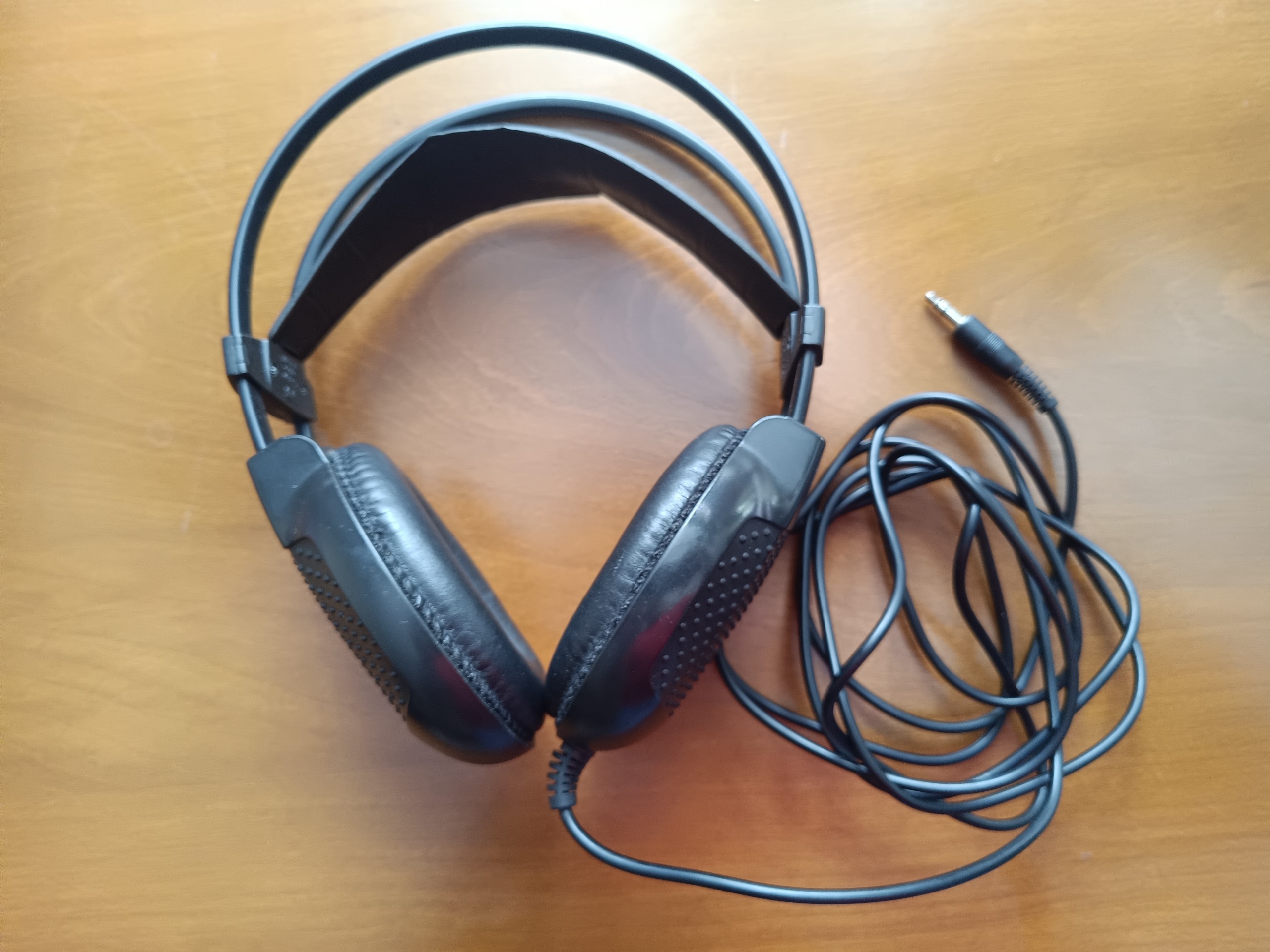 هدفن مانیتورینگ AKG K44