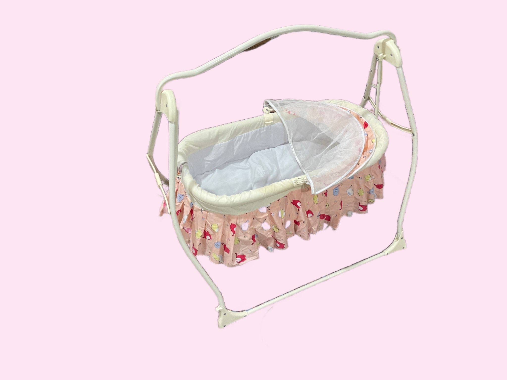 گهواره کلاغ نوزاد