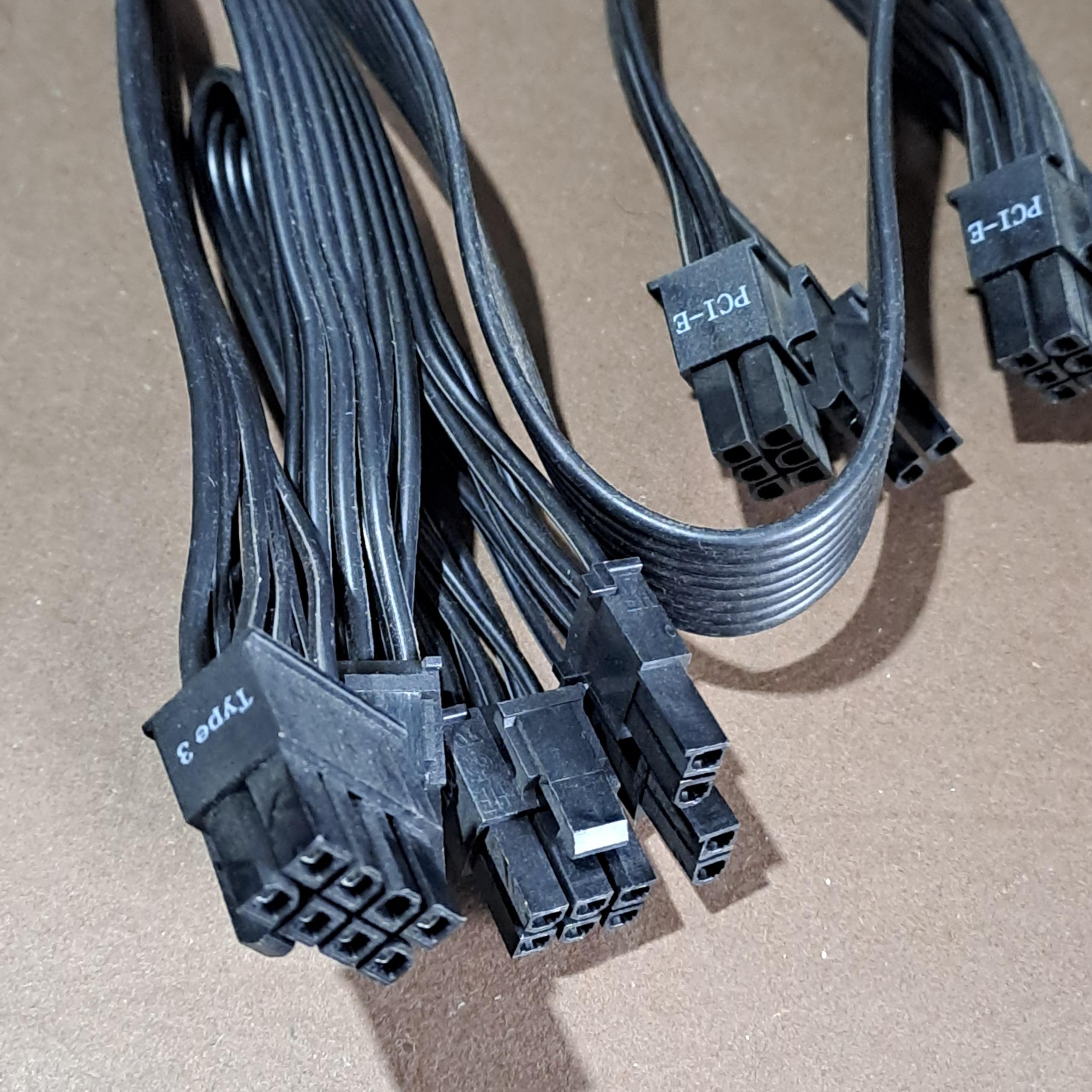 کابل برق PCIE type 3 تبدیل 8 پین به 2 تا 2 6