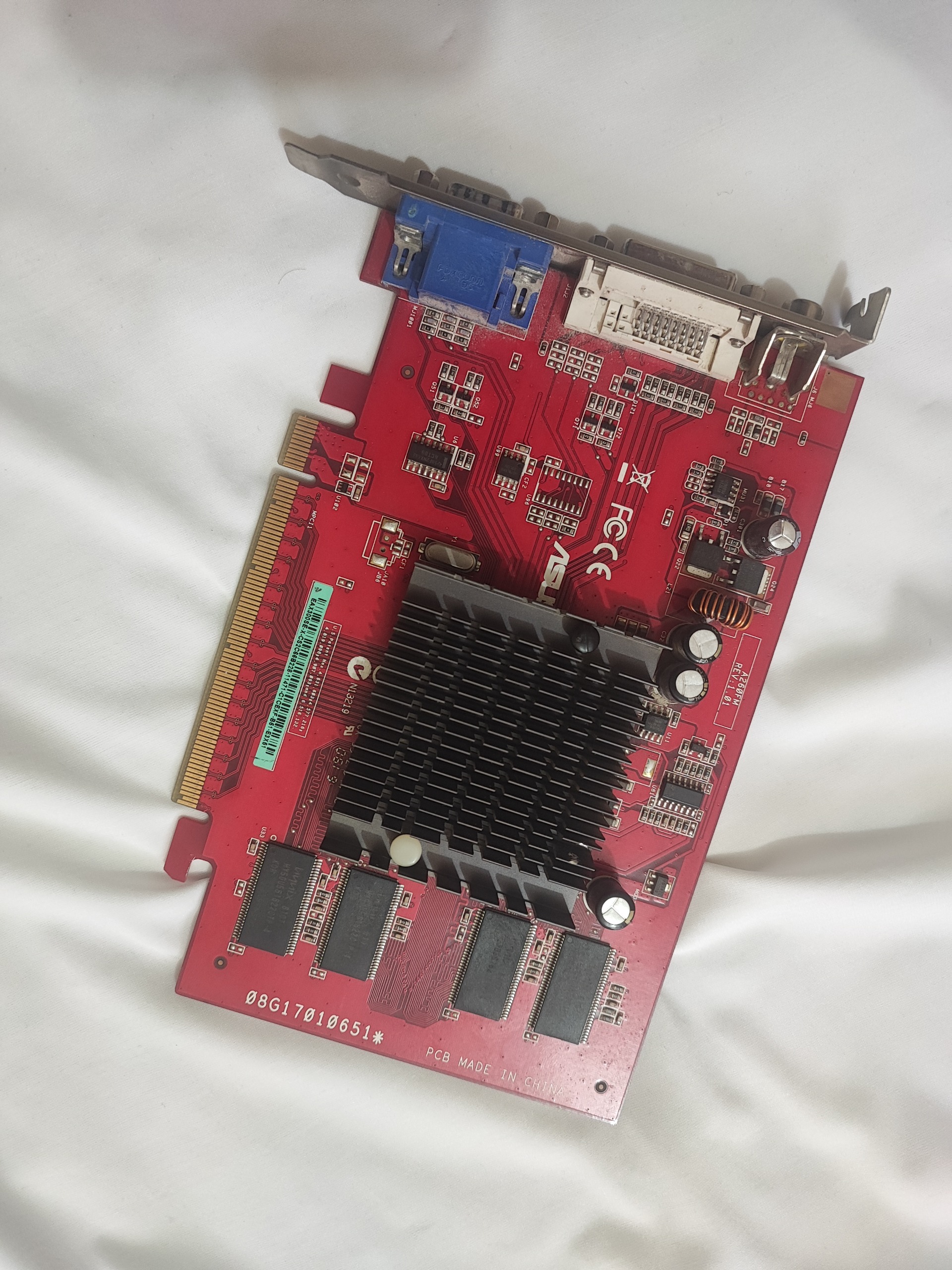 کارت گرافیک Ati 128m  DDR Asus