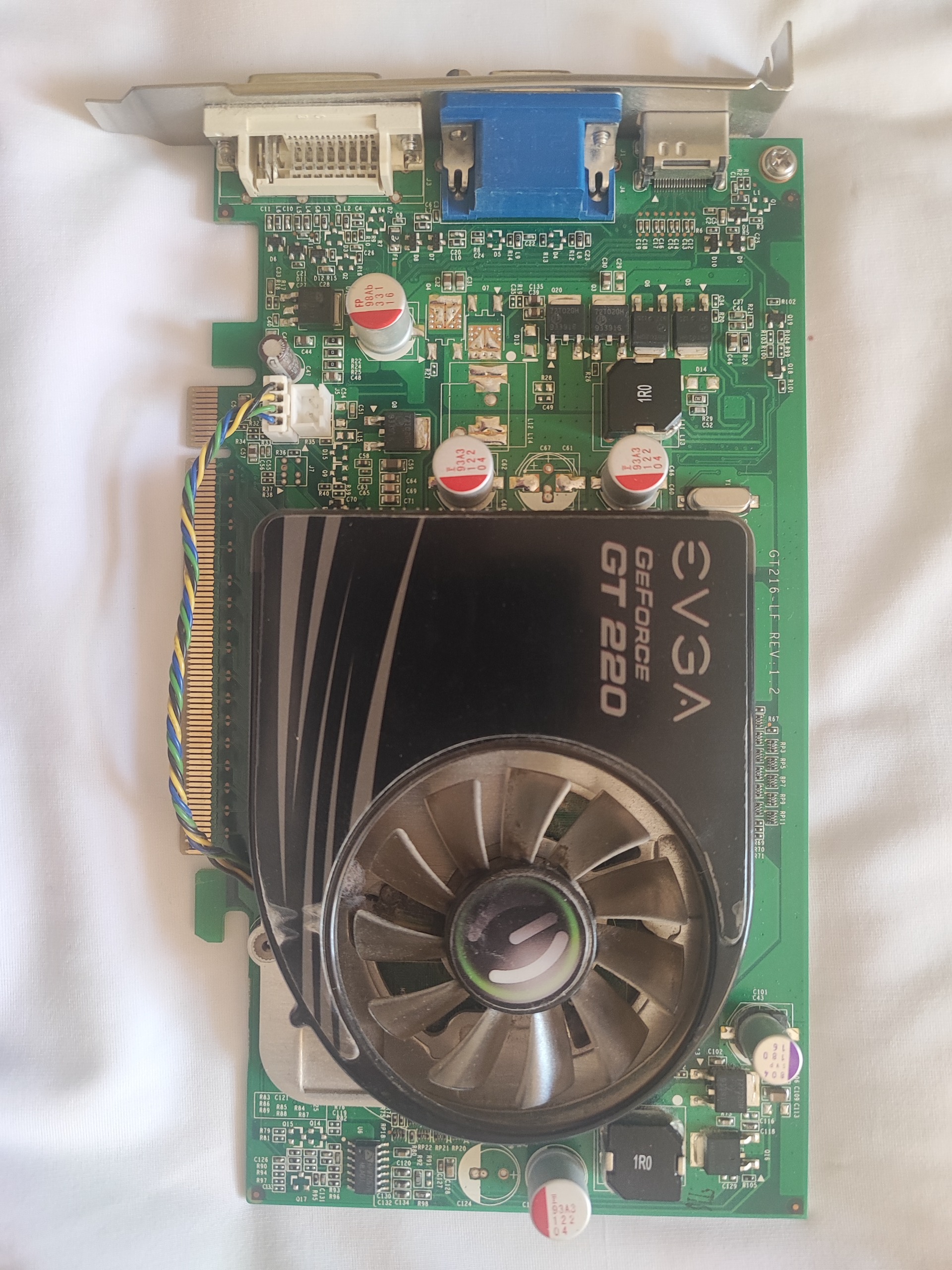 کارت گرافیک EVGA GT 220 1G DDR3