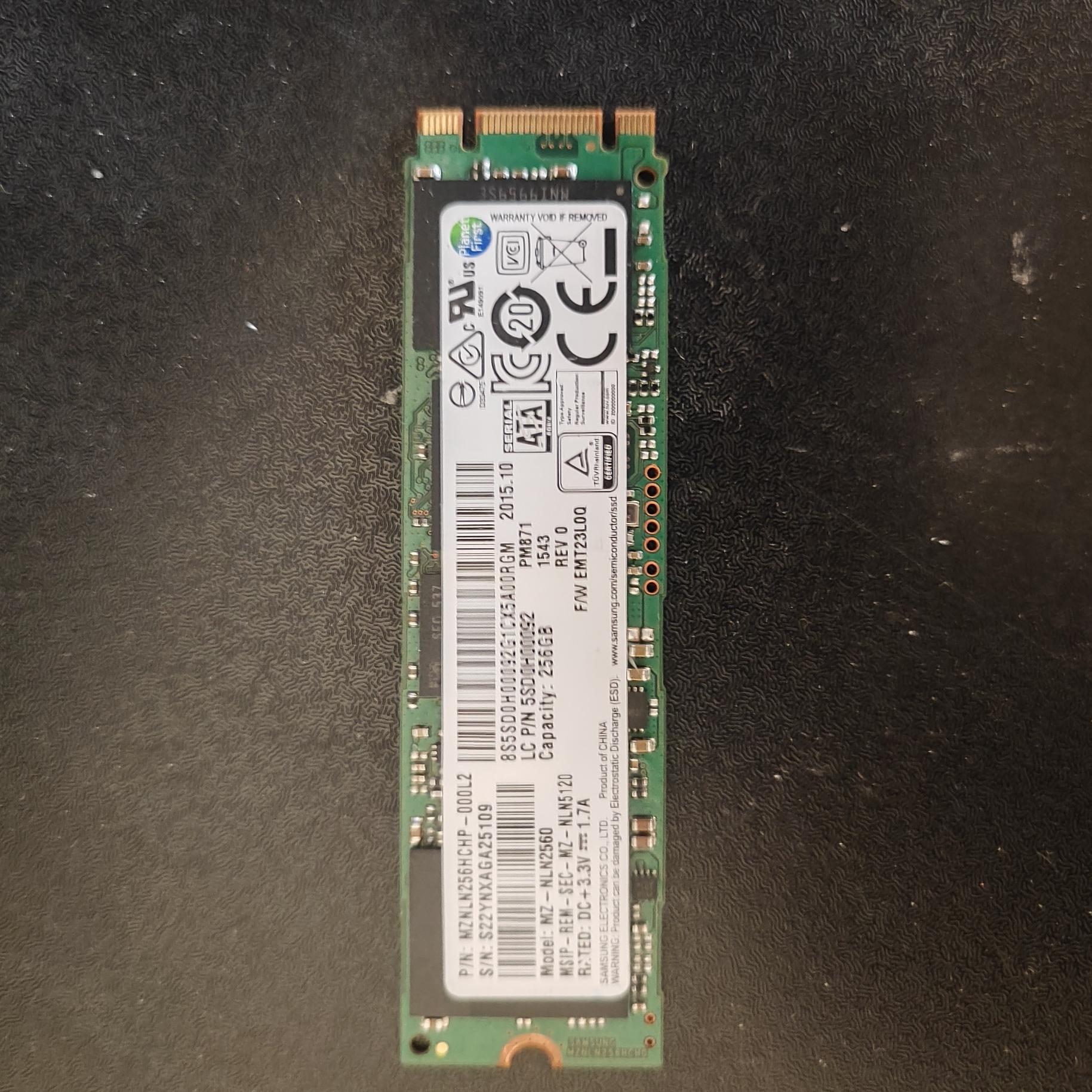 SSD M2 256G SumSung دو شیار سلامت 99درصد