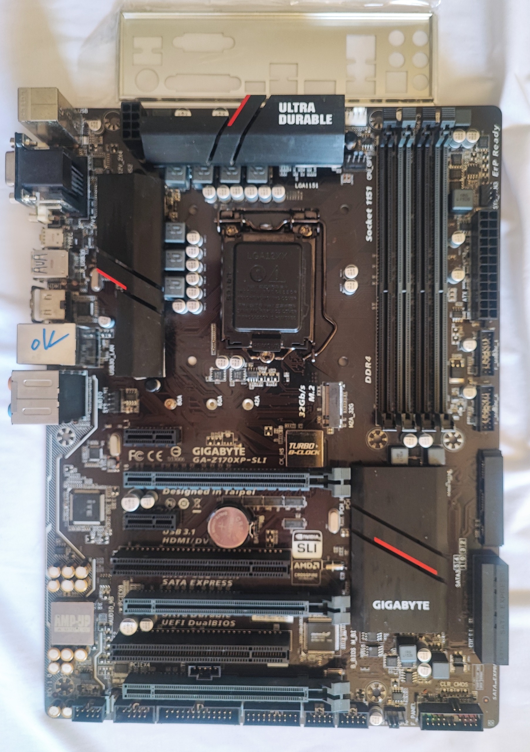 مادربورد گیگابایت Z170 XP SLI توضیحات دارد