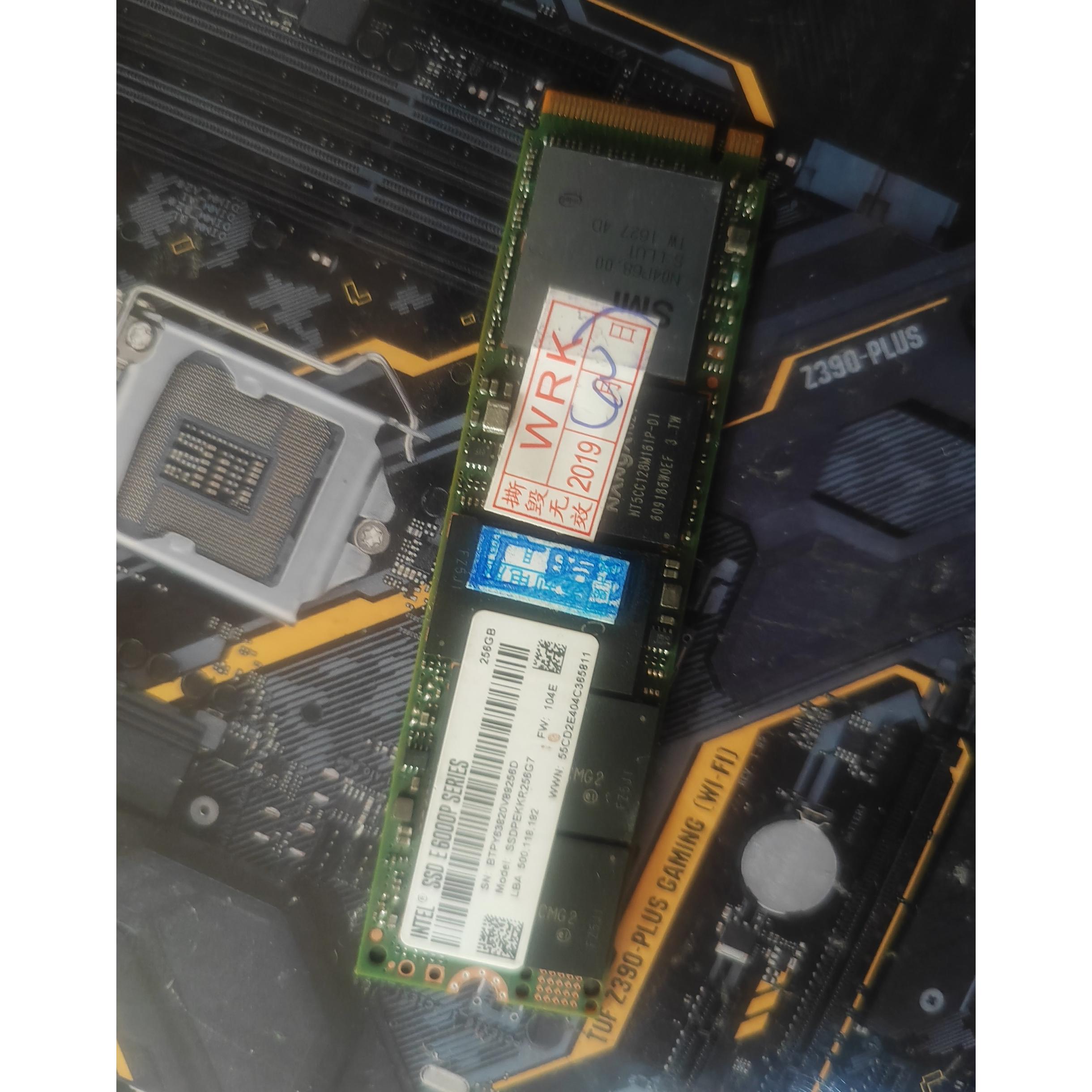 SSD INTEL 256G Nvme سلامت 85 درصد