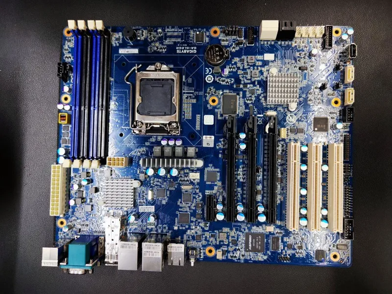 مادربرد GIGABYTE - GA-6LXGH