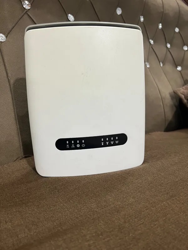 مودم سیم کارتخور معیوب فقد چراغ پاور روشن میشه