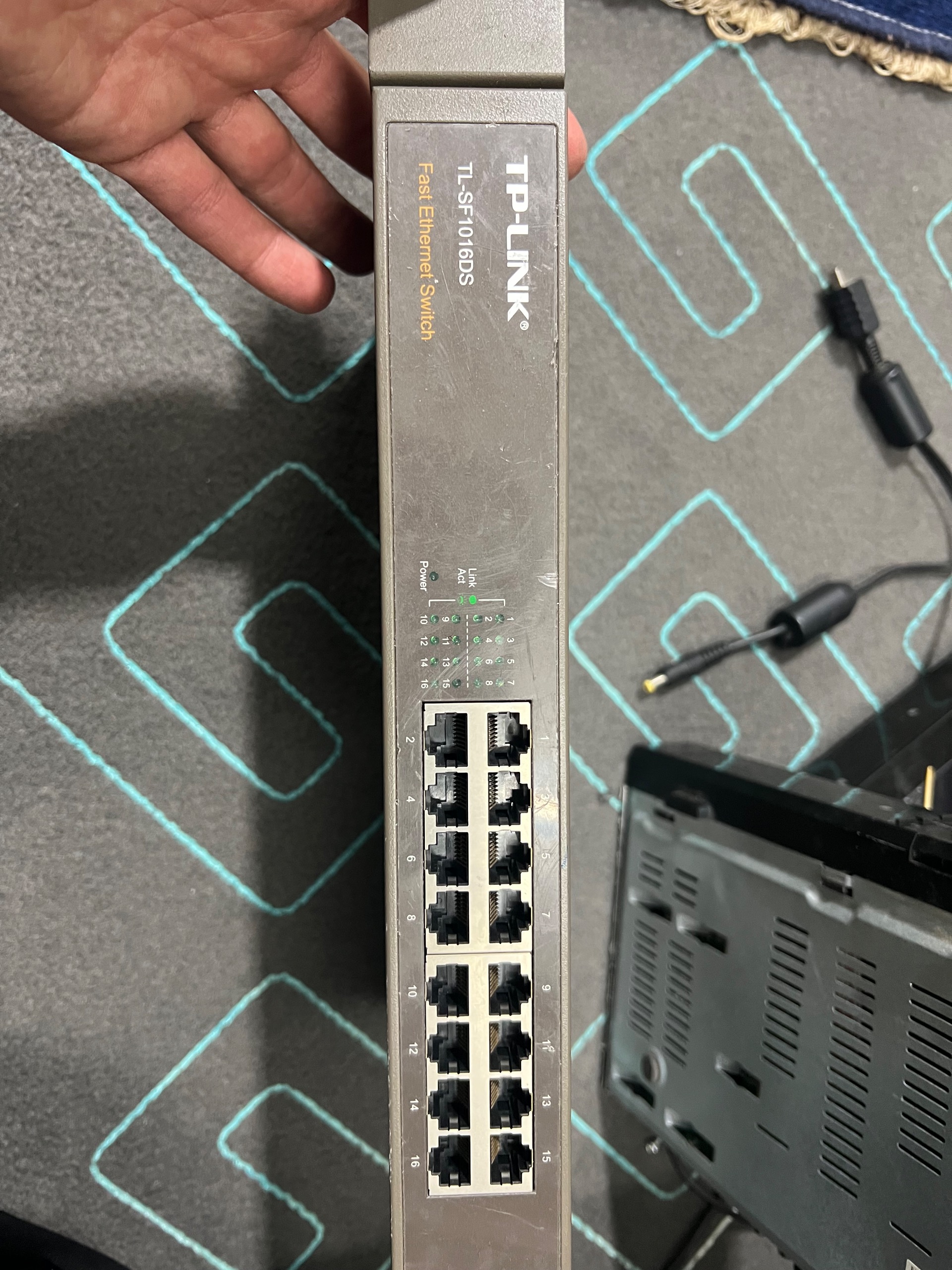 سوئیچ 16 پورت تی پی لینک TP-LINK TL-SF1016DS