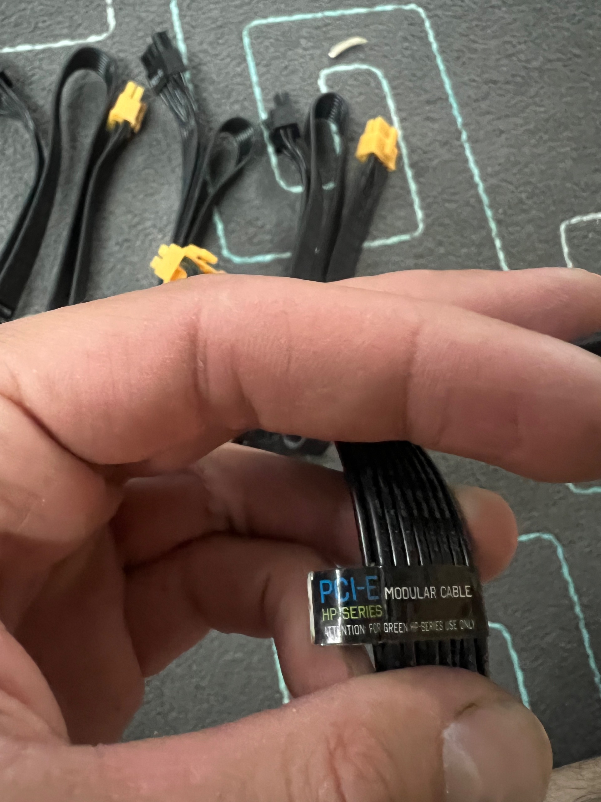 کابل تبدیل پاور  چهار عدد نو