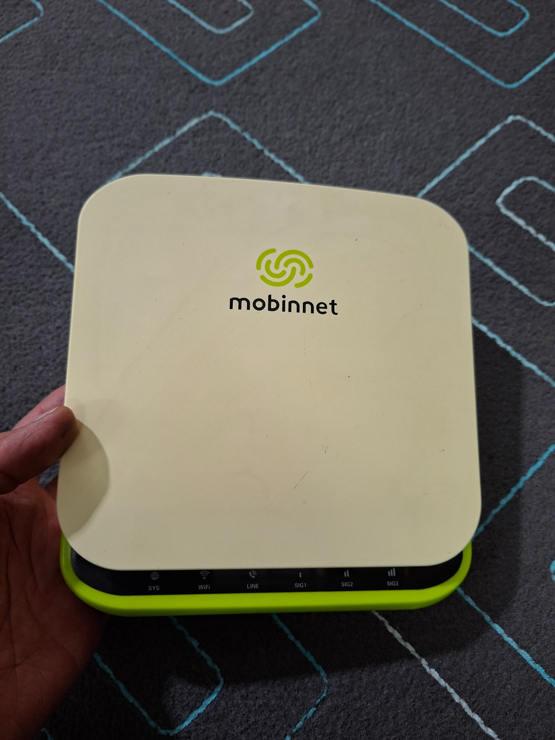 مودم مبین نت معیوب هست چشمک میزنه انتن