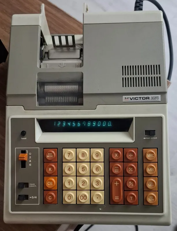 ماشین حساب قدیمی VICTOR 302PD اصل ژاپن