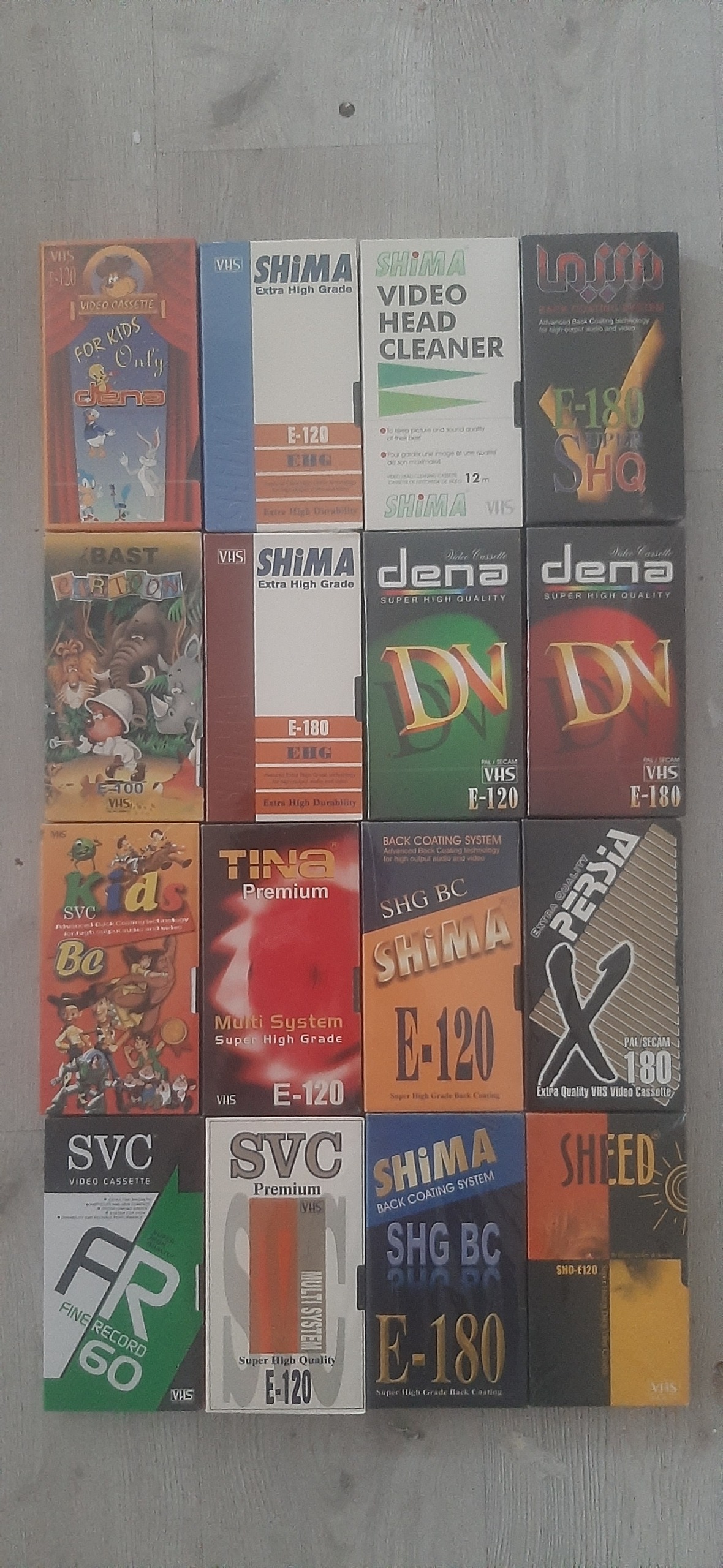 16 عدد فیلم vhs پلمپ بدون تکرار