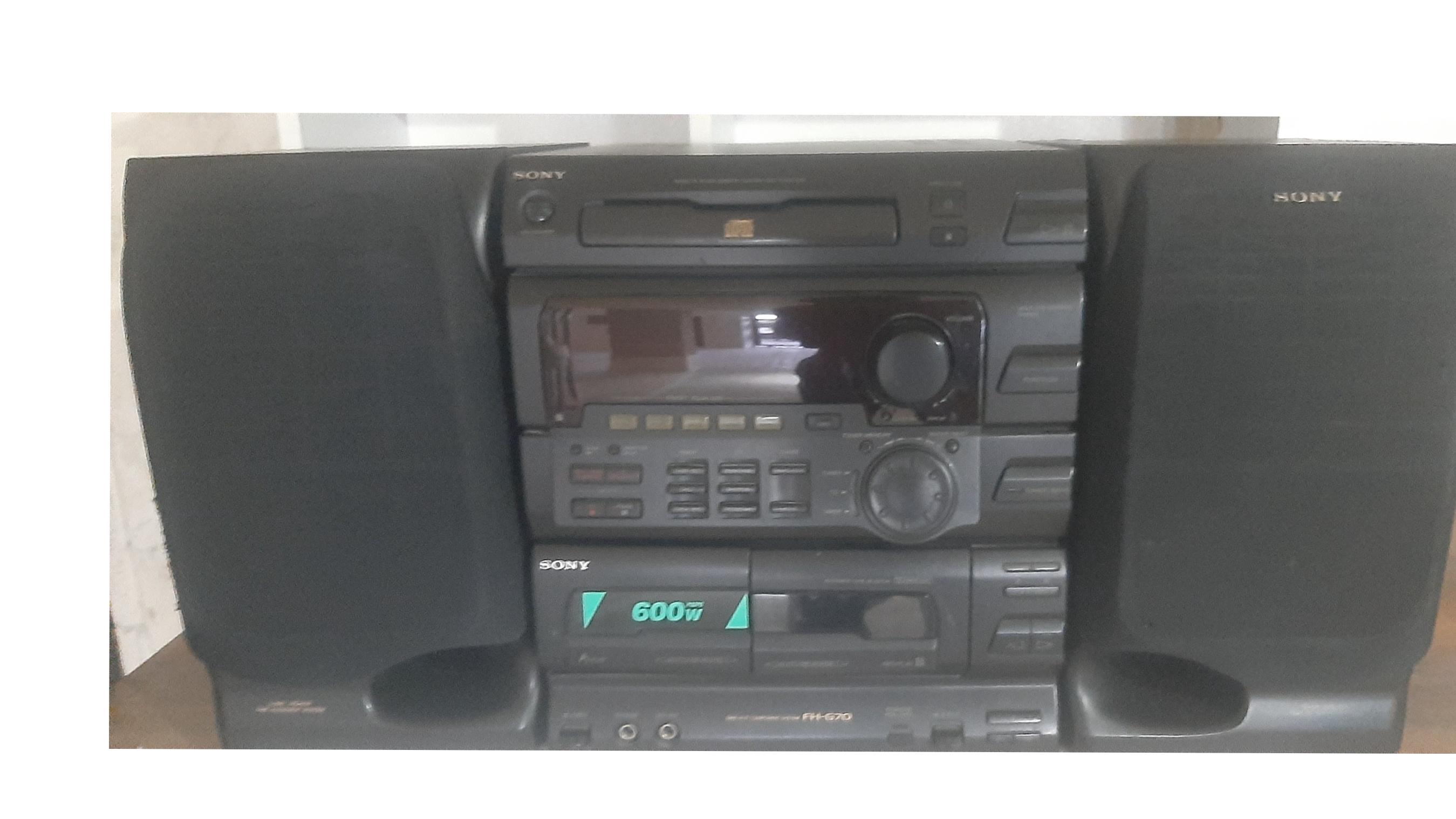 ضبط دوکاسته سونی مدل ( FH-G70 )   (توضیحات)