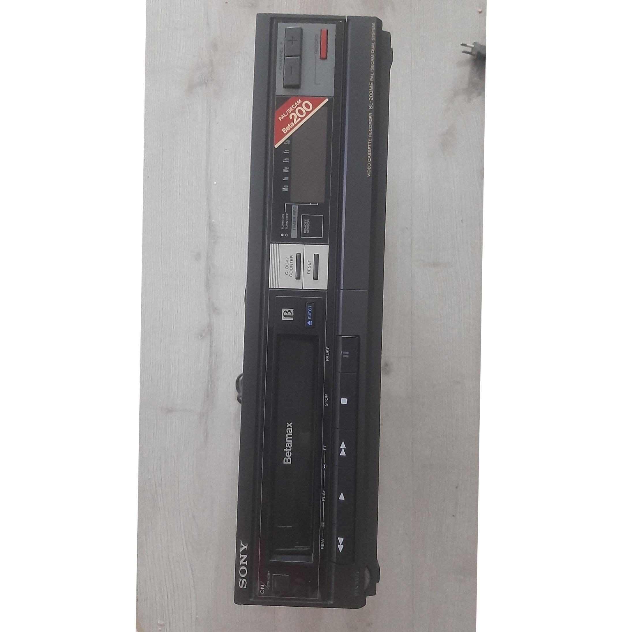 ویدیو بتا 200 کمیاب سالم و تمیز (توضیحات)