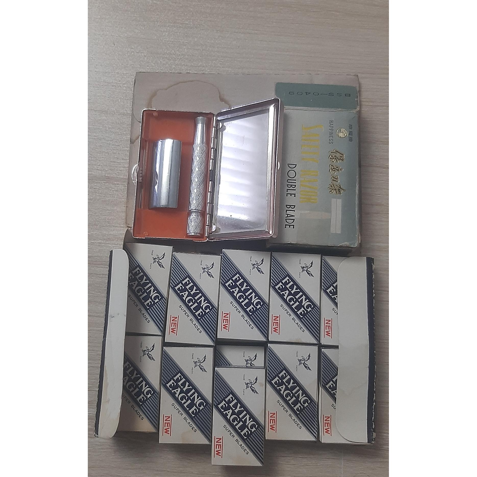 خود تراش و 100عدد تیغ یدک کلکسیونی(توضیحات)
