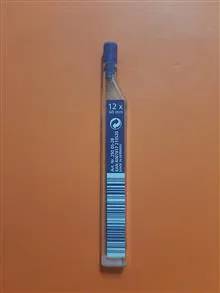 یک