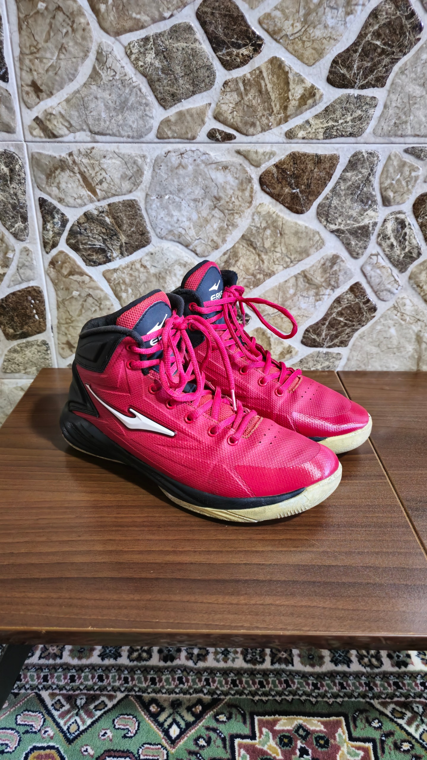 کفش والیبالی ERKE