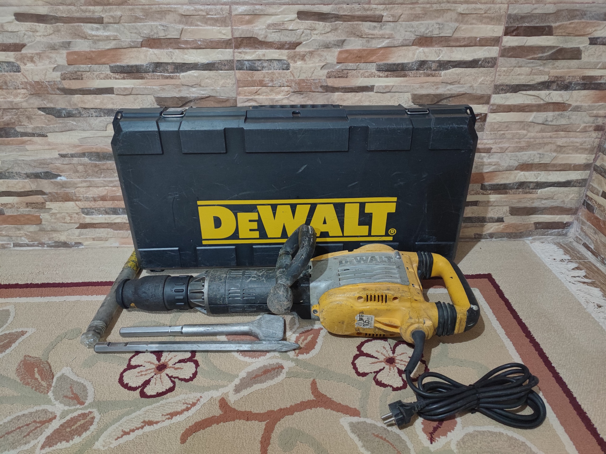 چکش تخریب دیوالت مدل D25941K