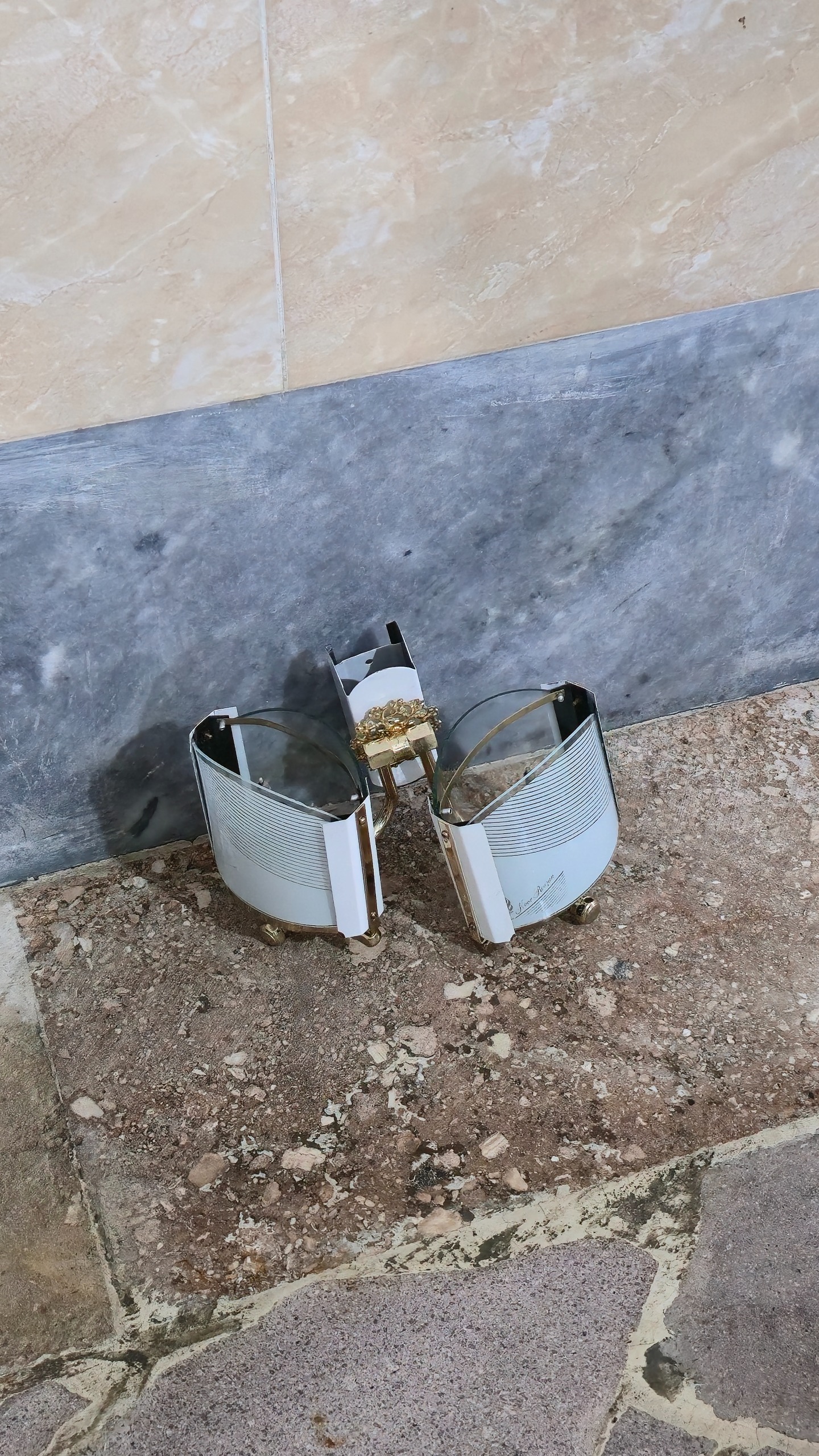 چراغ دیواری سنتی
