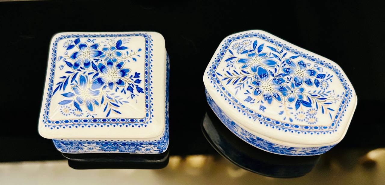 جاجواهری قلم آبی