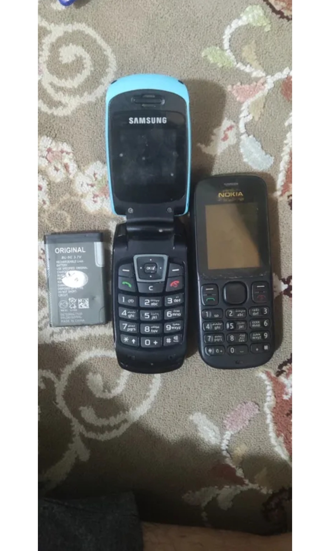 موبایل ساده  قدیمی