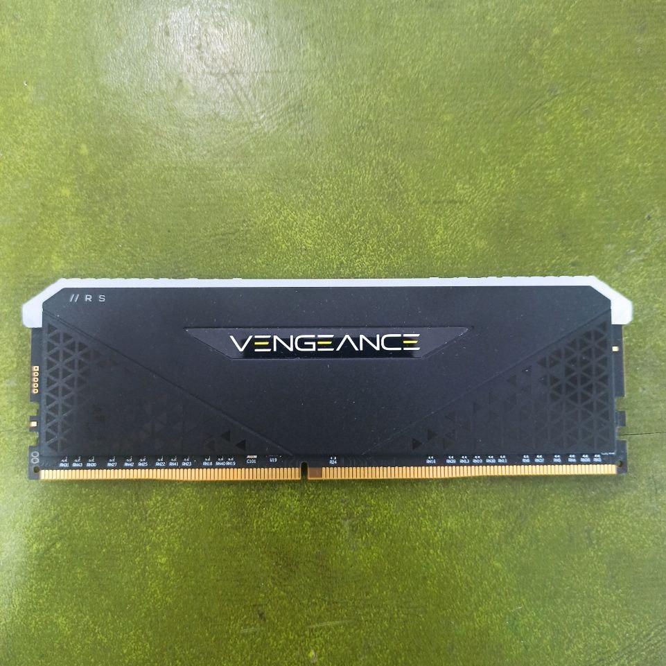 corsair vengeance rgb rs 16 3200 cl16