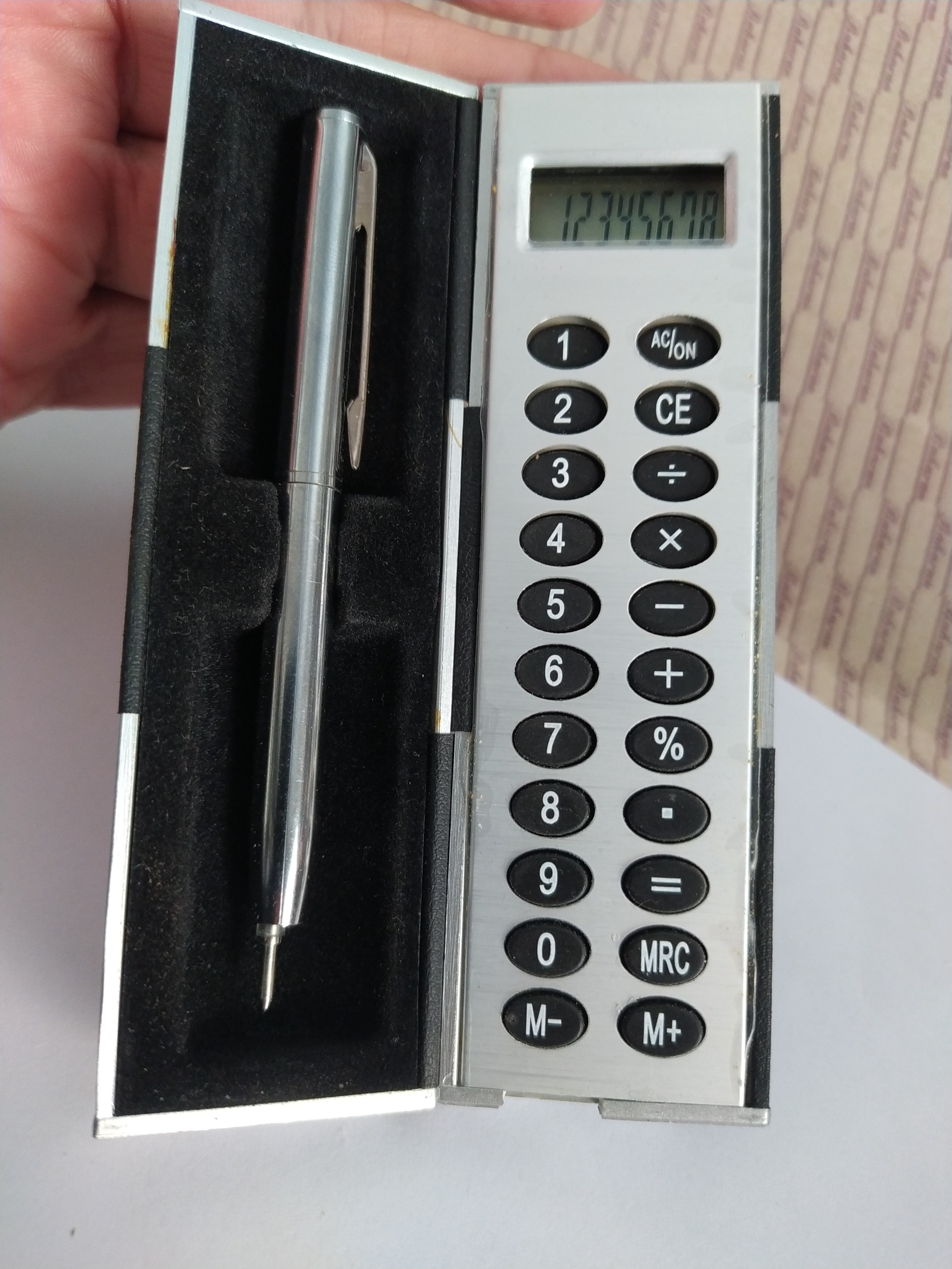 ماشین وخودکار تاشو کوچک سالم فقط