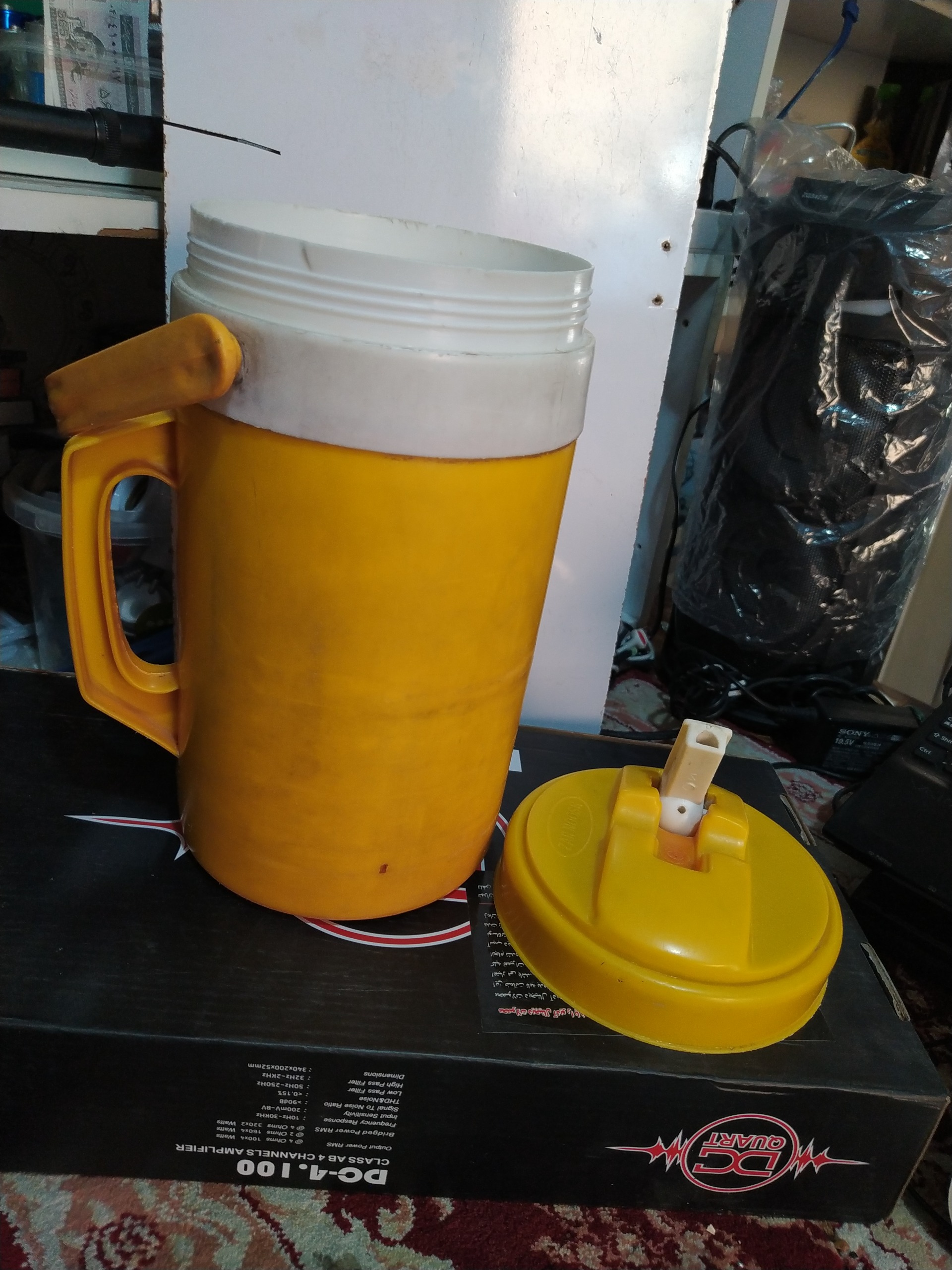 کلمن آب شیر بالا