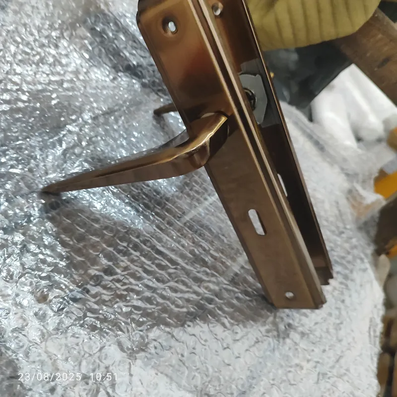 دستگیره درب در حدنو
