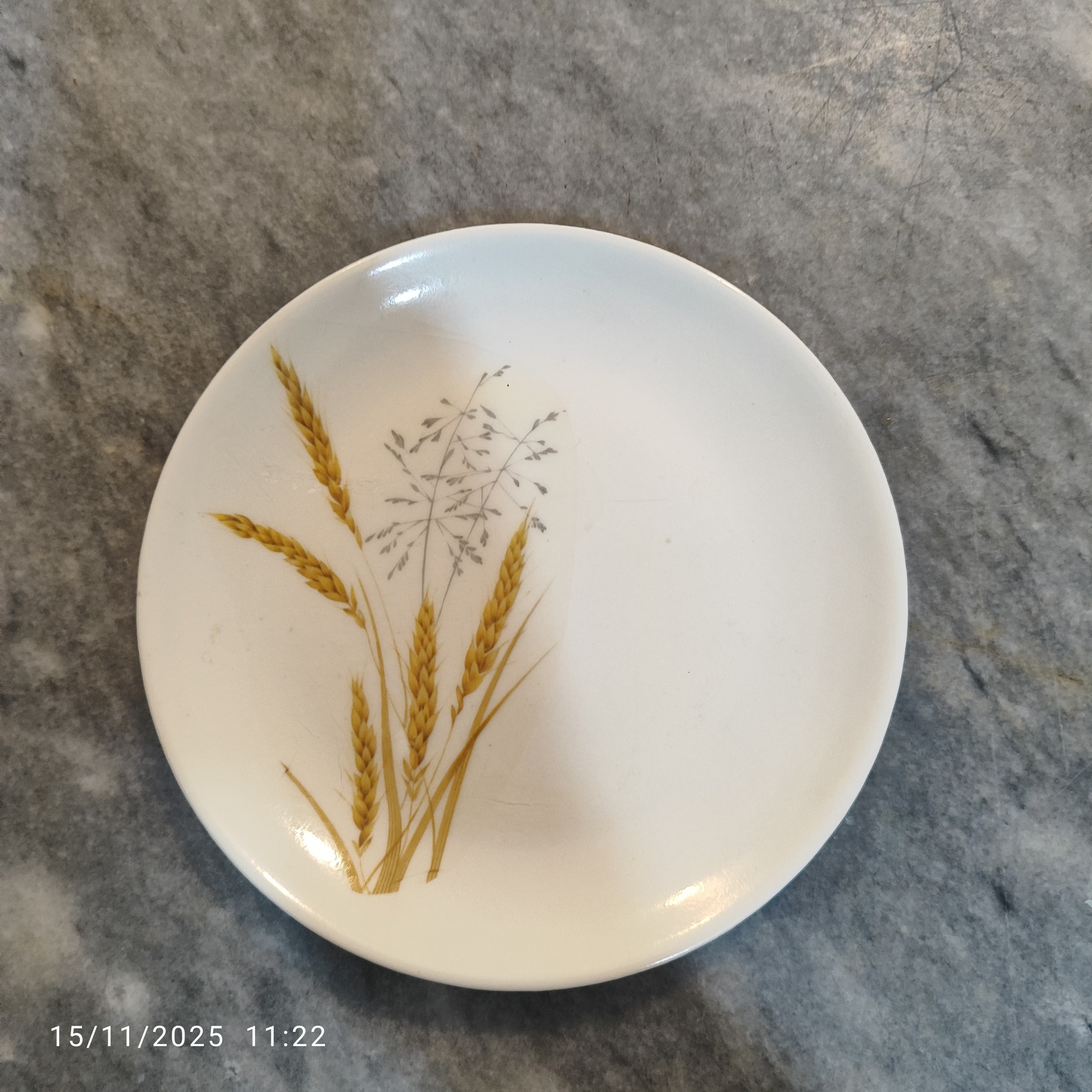 پیشدستی یا دیوارکوب ملامین