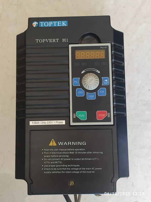 اینورتر 1.5 کیلو وات برند topvert فرکانس بالا