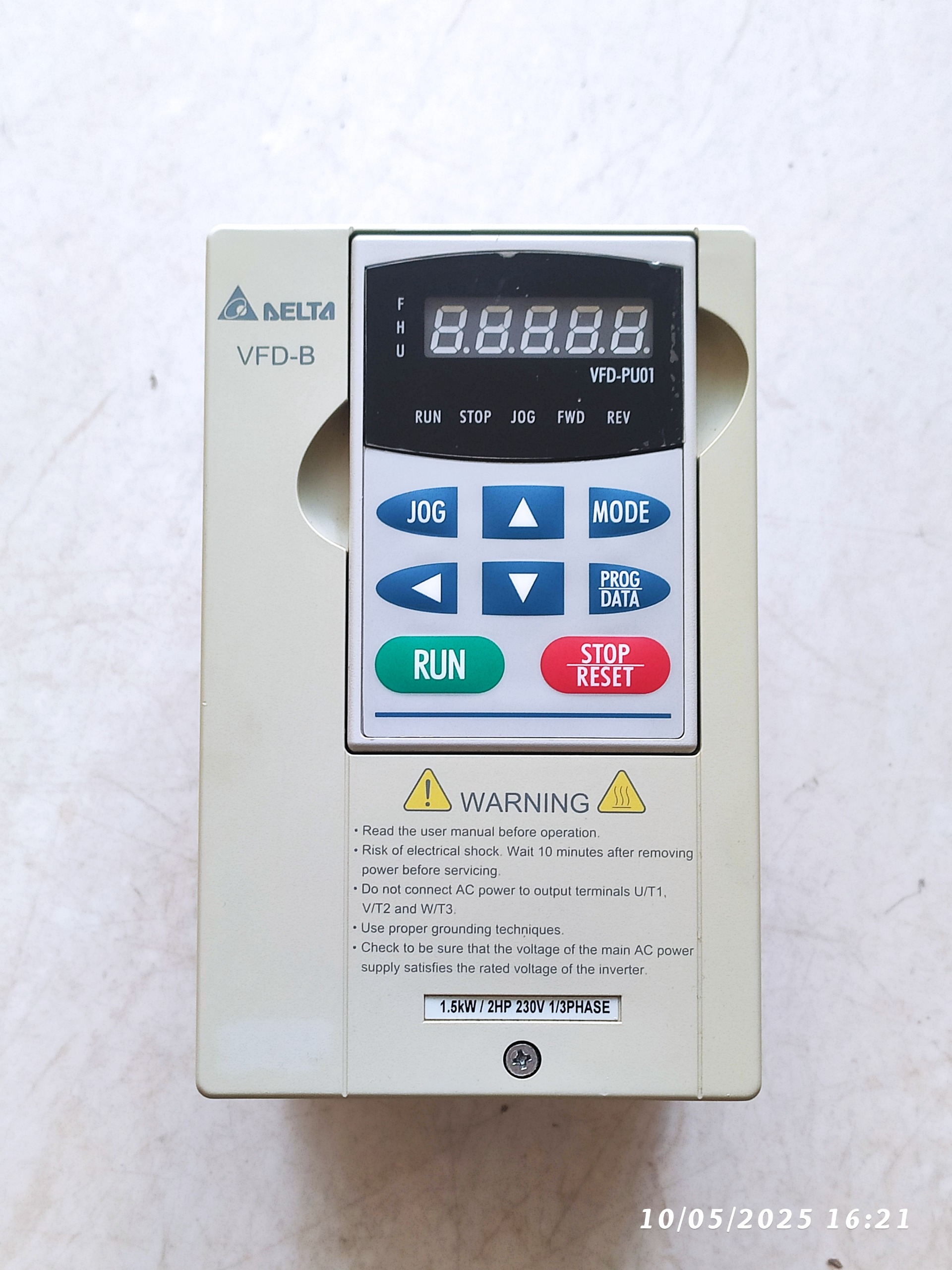 اینورتر دلتا مدل vfd-b توان 1.5 کیلو وات (دو اسب)
