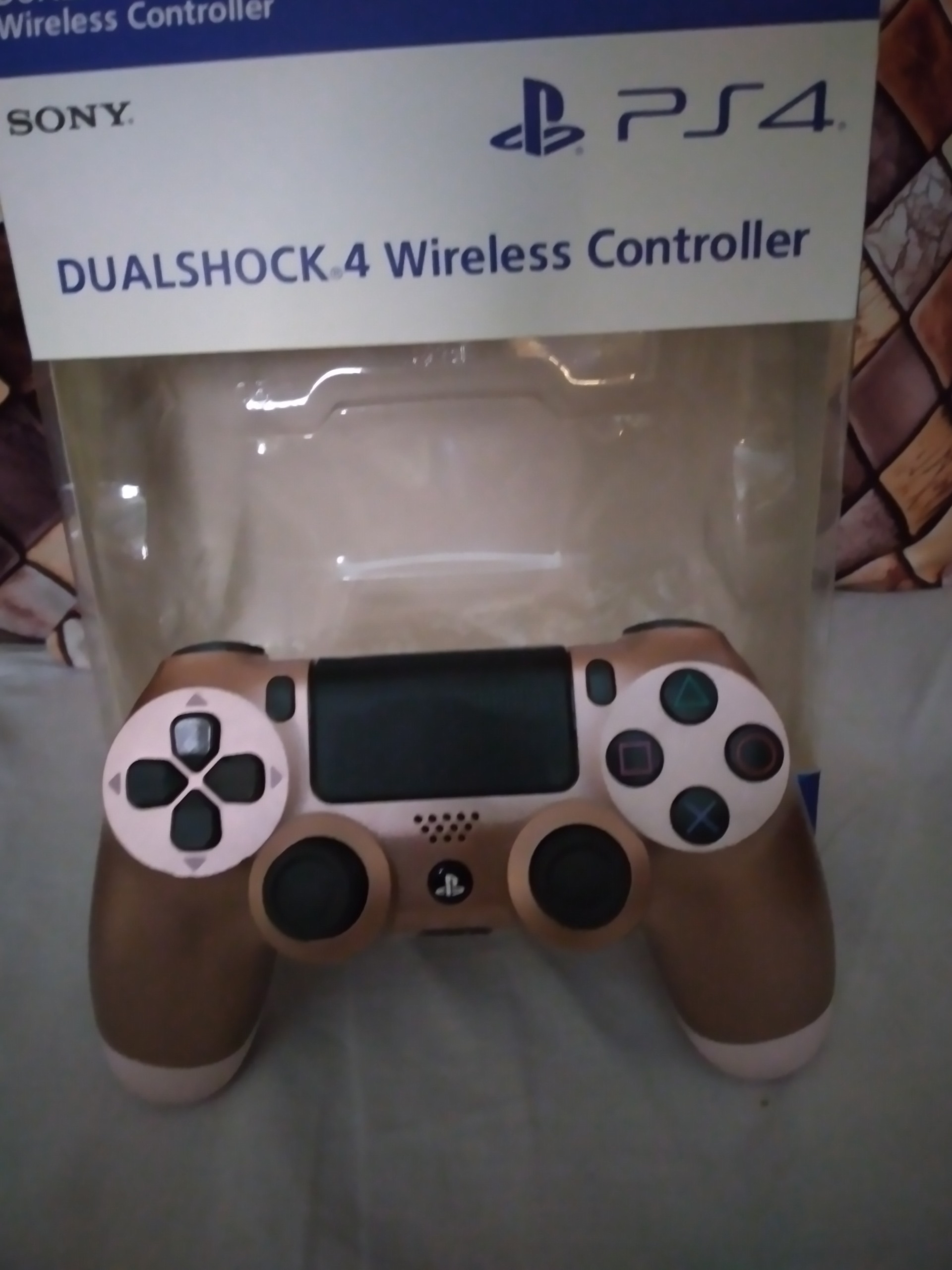 دسته بازی مدل DualShock 4 رز گلد