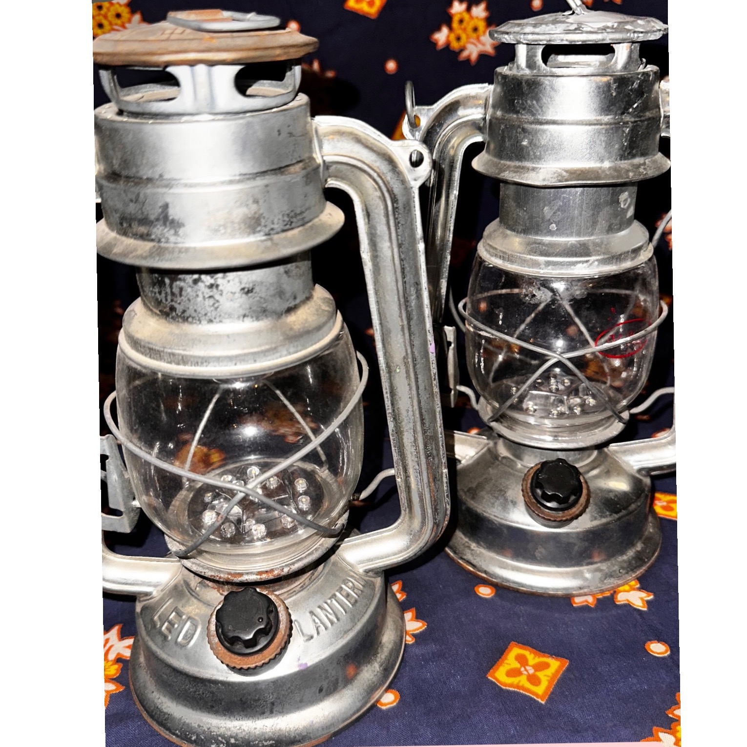 فانوس باتری خور