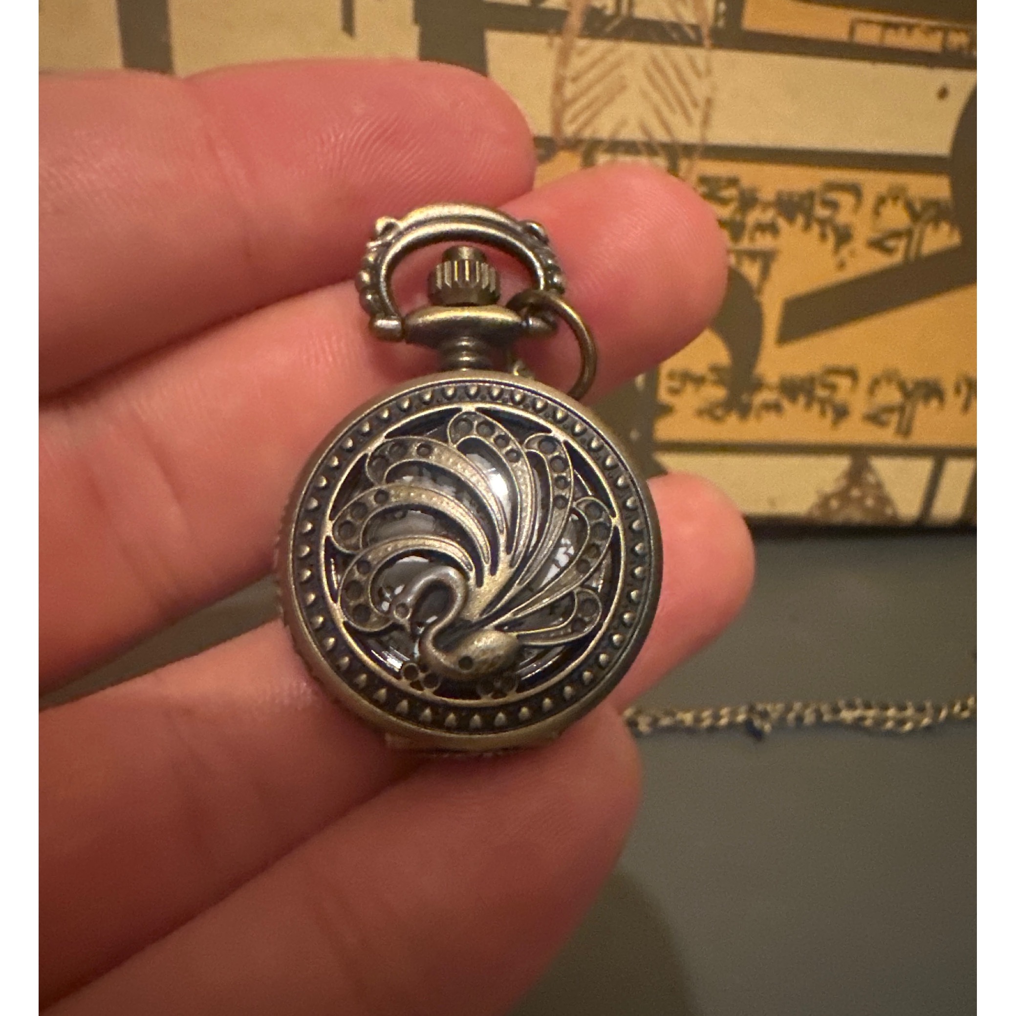 ساعت جیبی زنانه