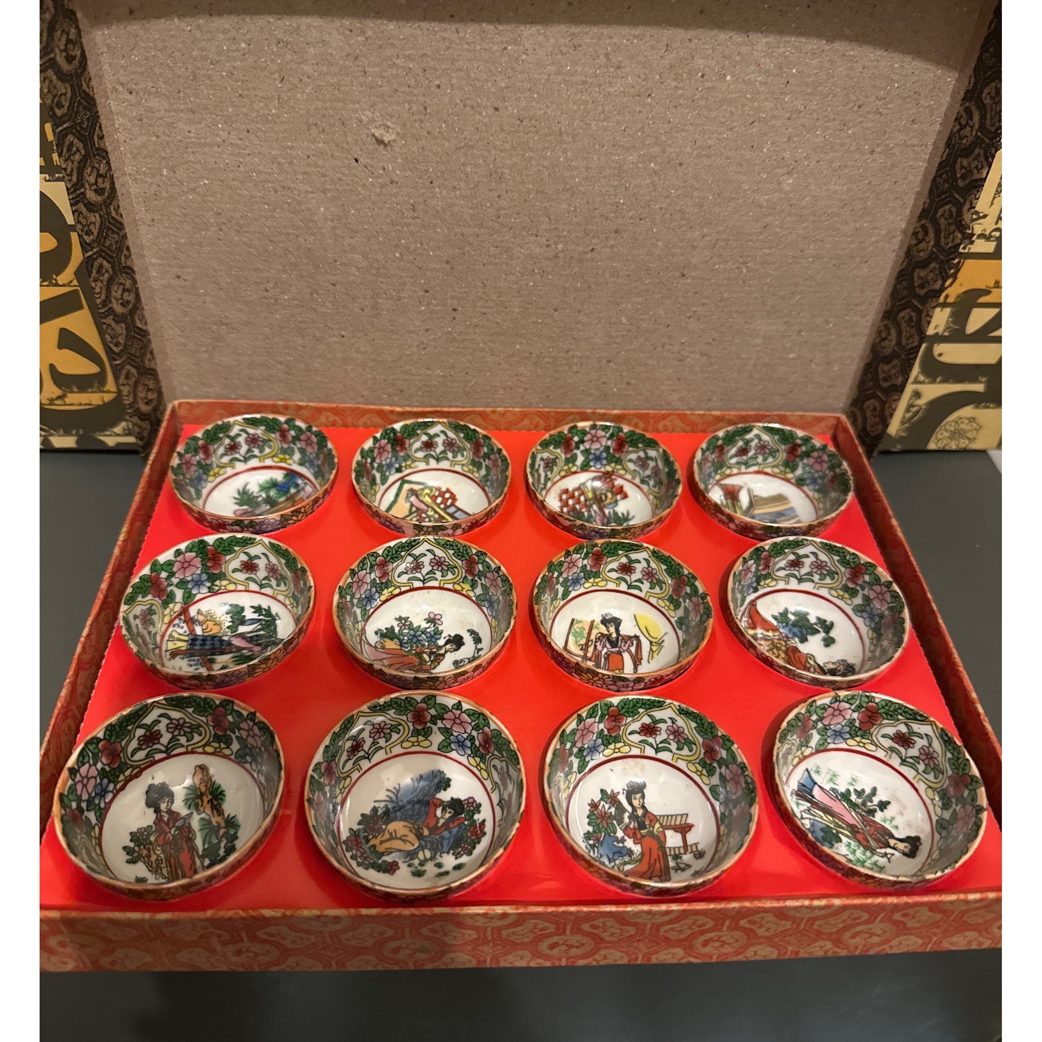 ست 12 عددی پیاله قدیمی