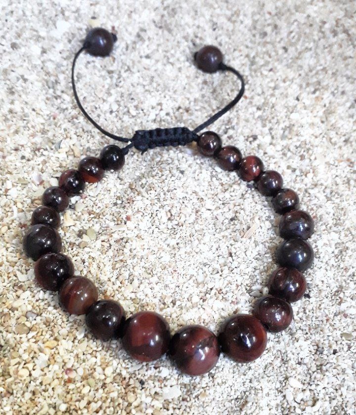 دستبند فری سایز چشم ببرقرمز کد 267 E