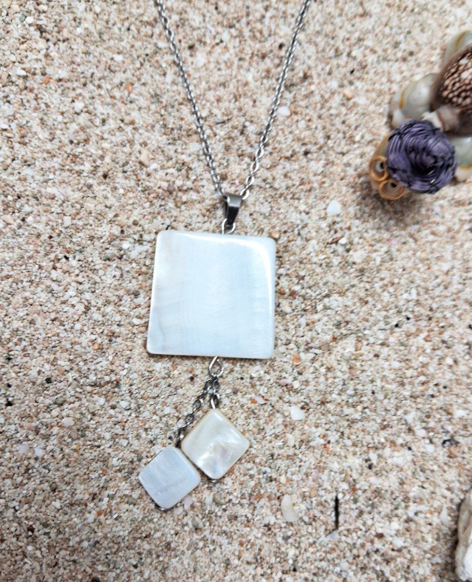 آویز صدف طبیعی طرح مربع کد 445 E