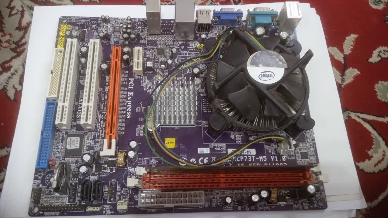 مادربرد سی پی یو فن و یک عدد رم 1 گیگا