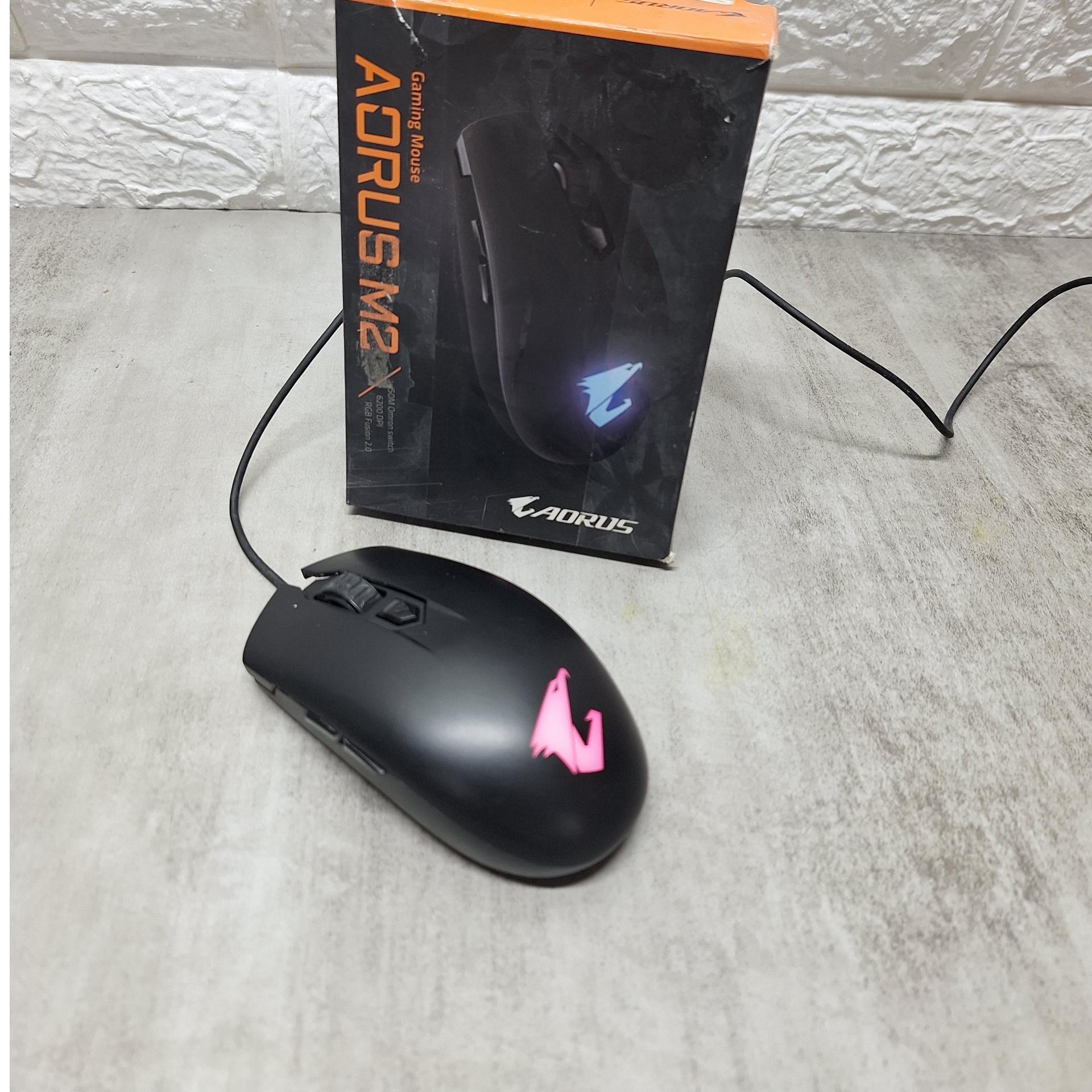 موس جمع و جور و زیبای AORUS M2