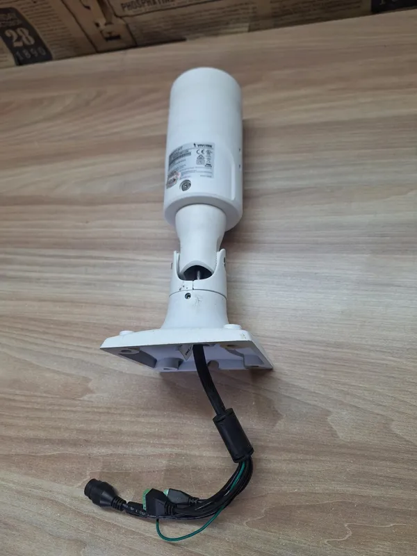 دوربین حرفه ای معیوب Vivotek مدل IB8377