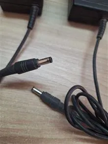 آداپتور