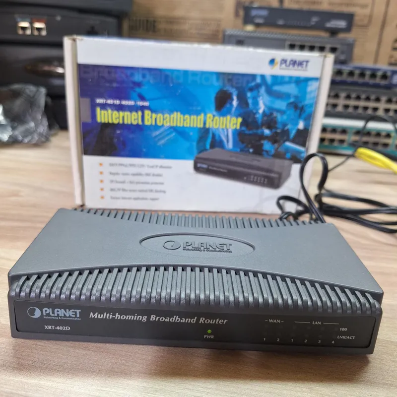 روتر خاص Planet XRT 402D