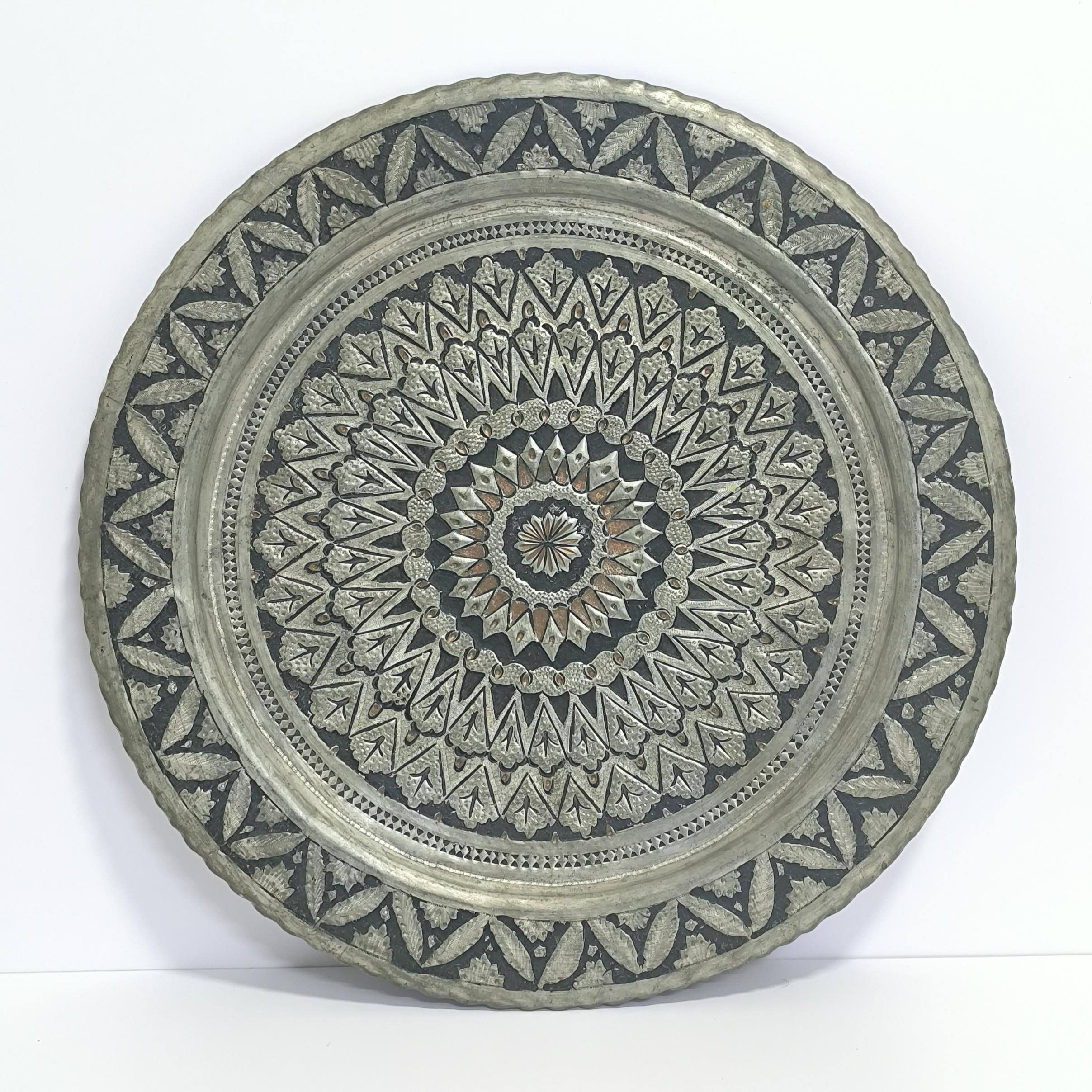 سینی قلم زنی قدیمی