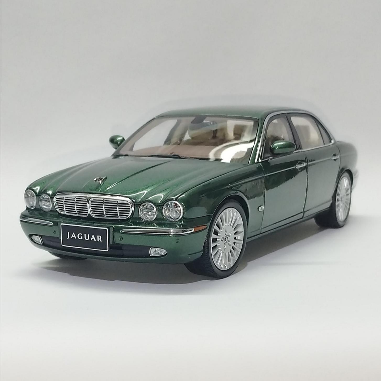 ماکت فلزی جگوار x350 مقیاس 1/18