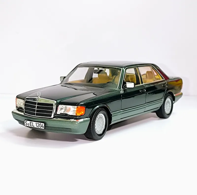 ماکت فلزی مرسدس بنز 560sel مقیاس 1/18